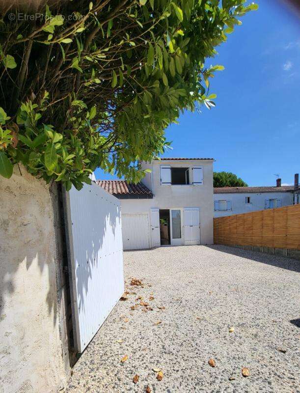 Maison à LA JARRIE
