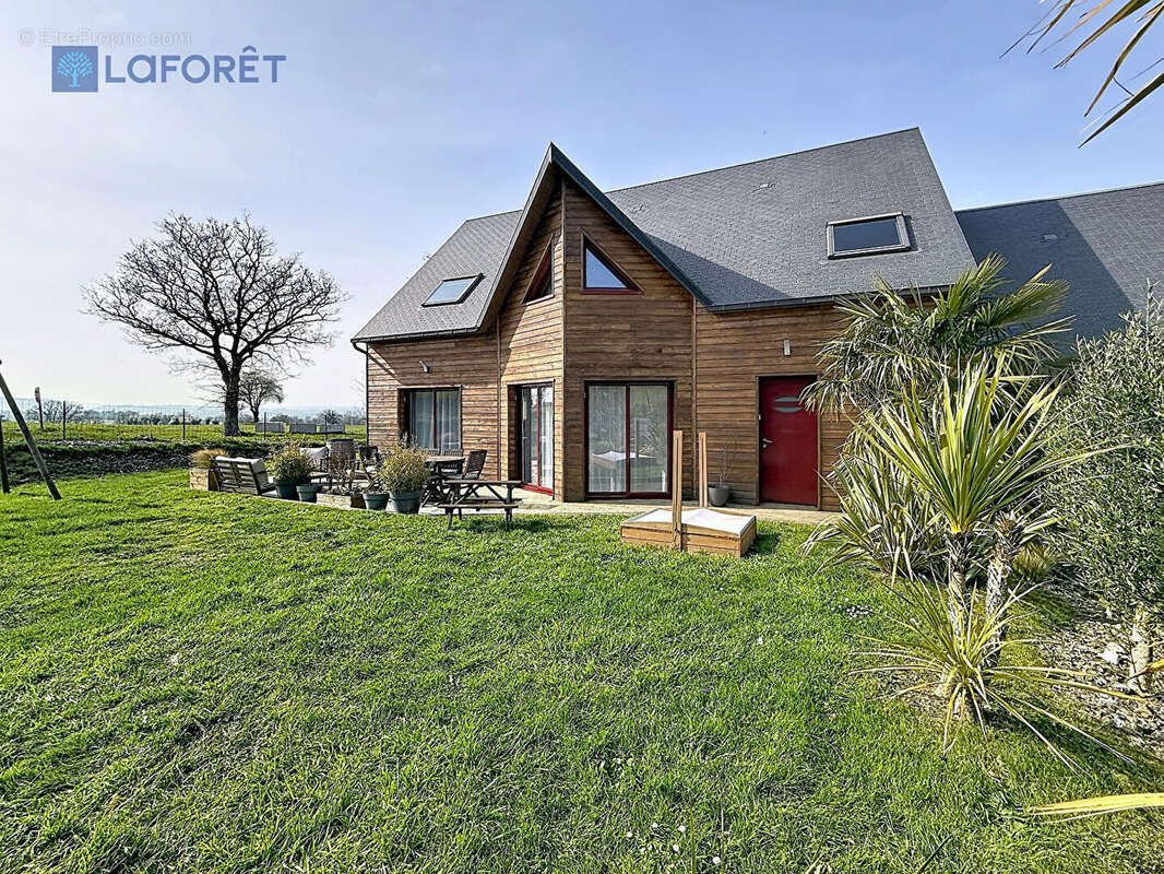 Maison à MONTILLY-SUR-NOIREAU