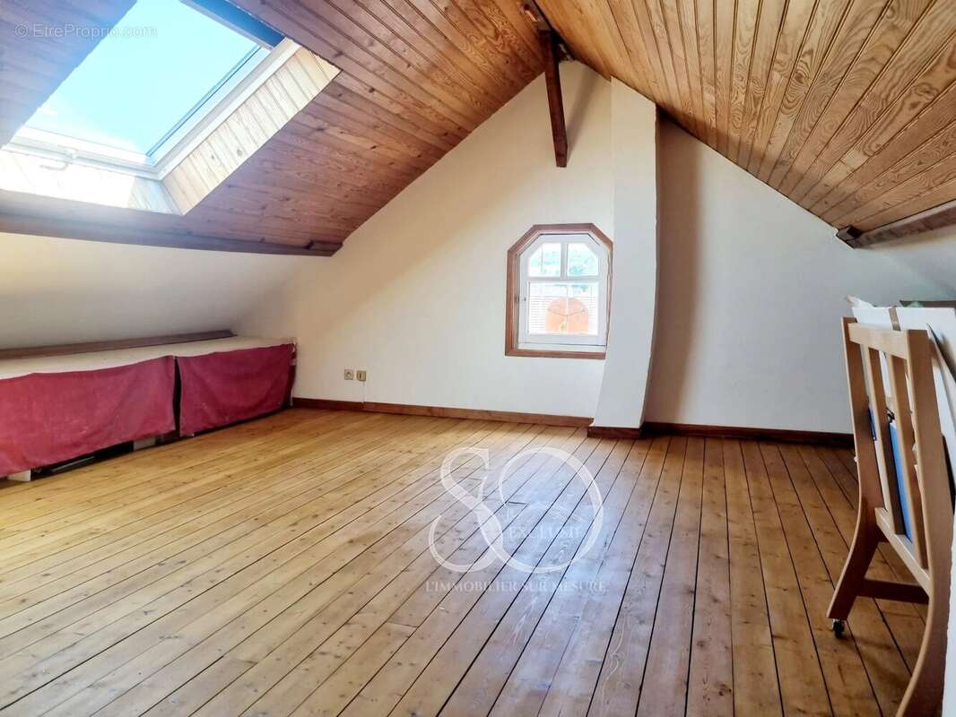 Maison à ROSNY-SUR-SEINE