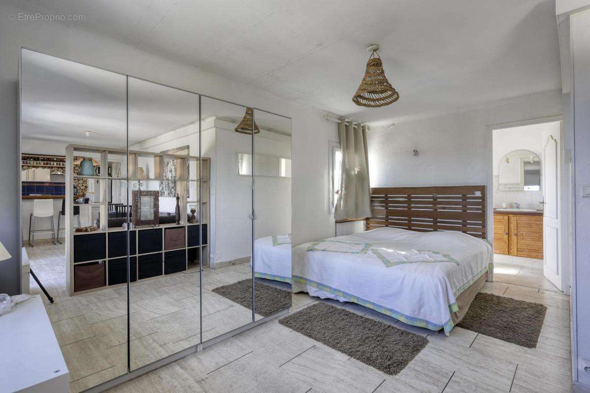 Maison à RAYOL-CANADEL-SUR-MER