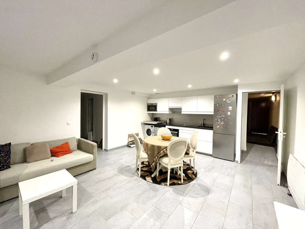 Maison à VERRIERES-LE-BUISSON