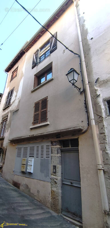 Appartement à THIERS