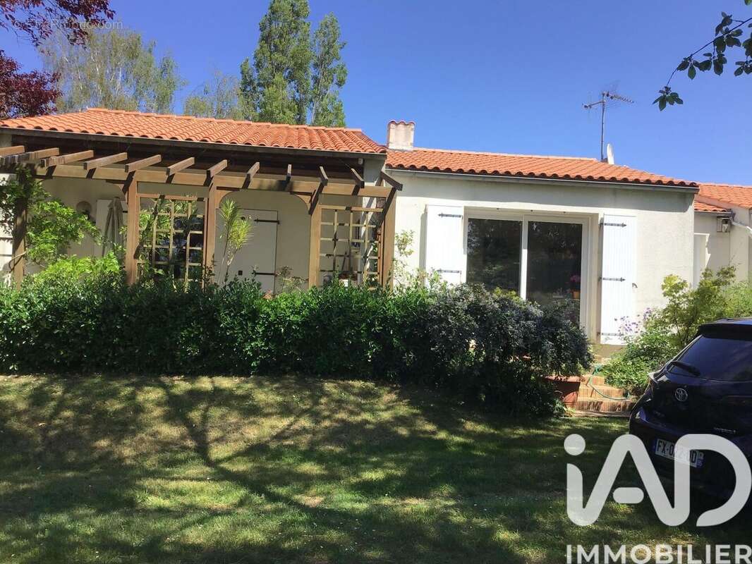 Photo 4 - Maison à VERINES