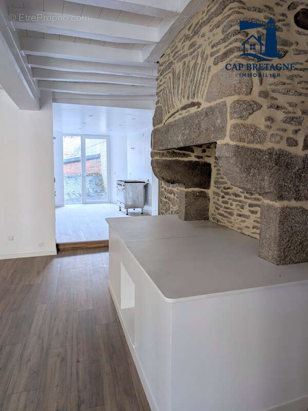 Maison à QUINTIN