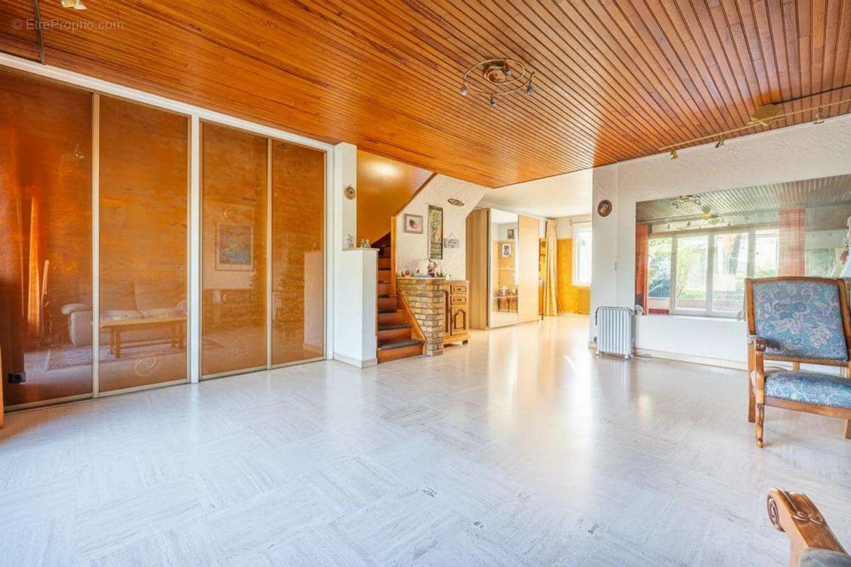 Maison à VILLENEUVE-SAINT-GEORGES