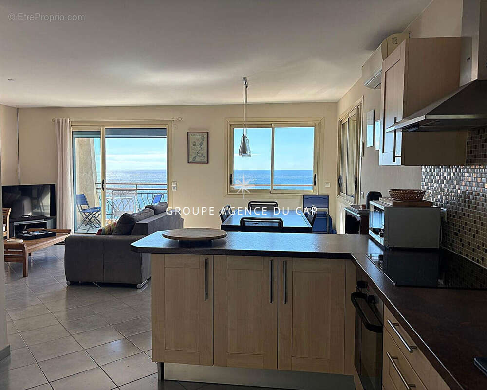 A vendre villa "beaumont" 4 chambres 2 appartements piscine parkings aux issambres - photo 6