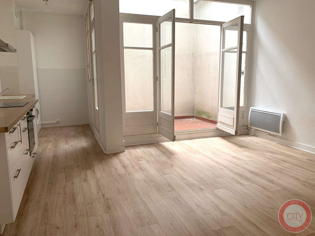 Appartement à BORDEAUX