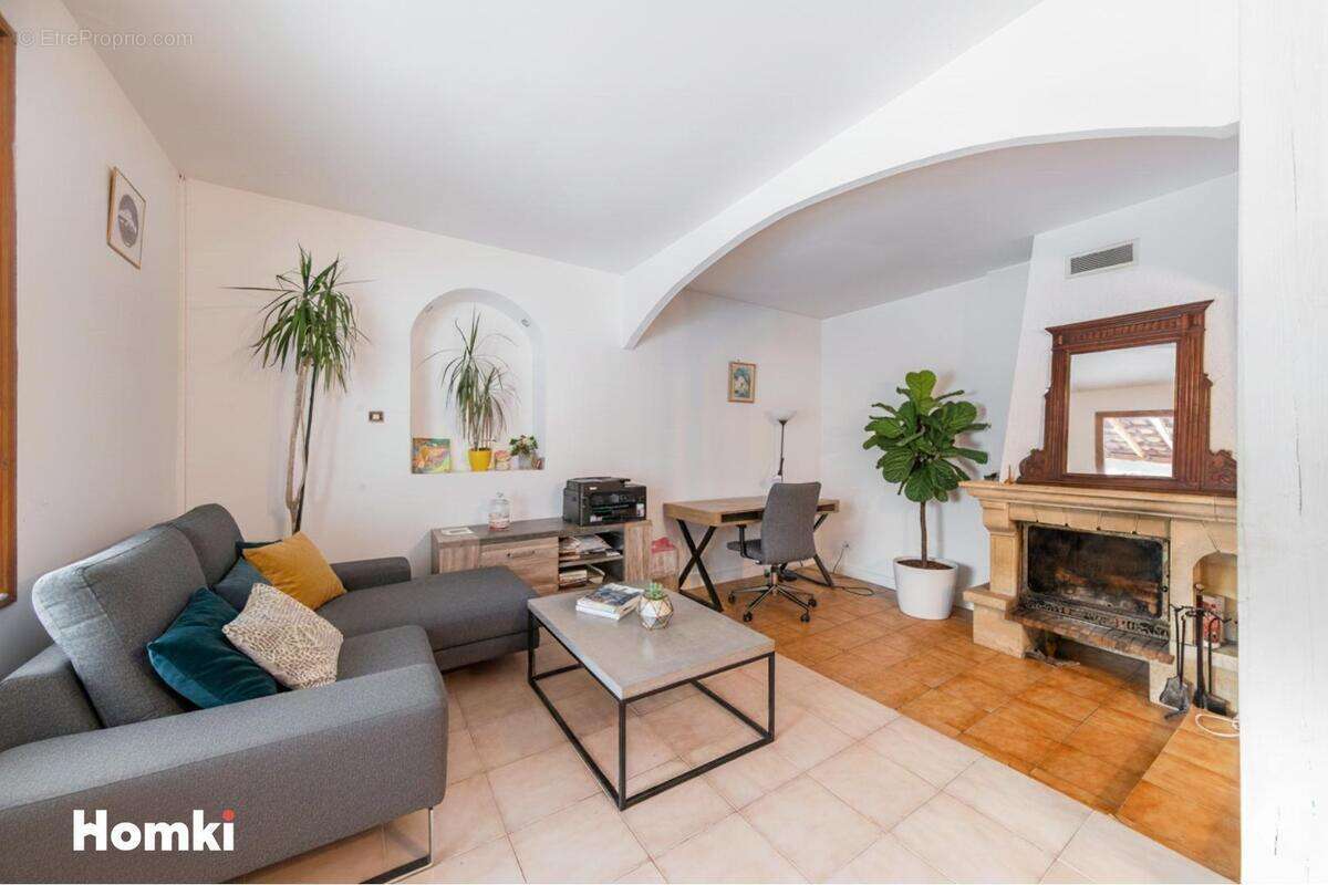 Maison à LE THOLONET