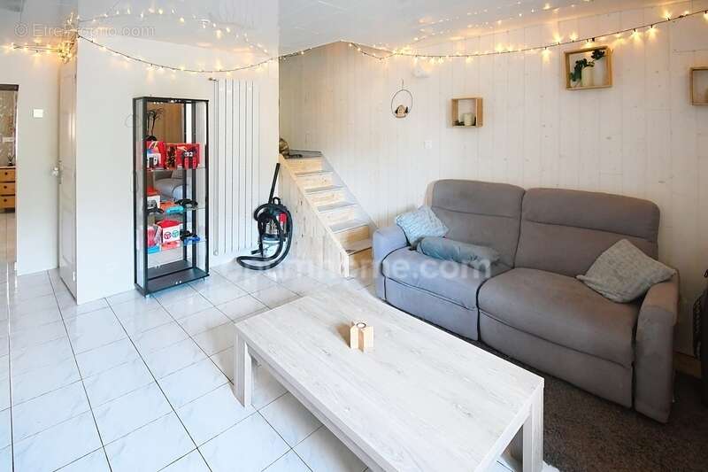 Maison à NOUILLONPONT