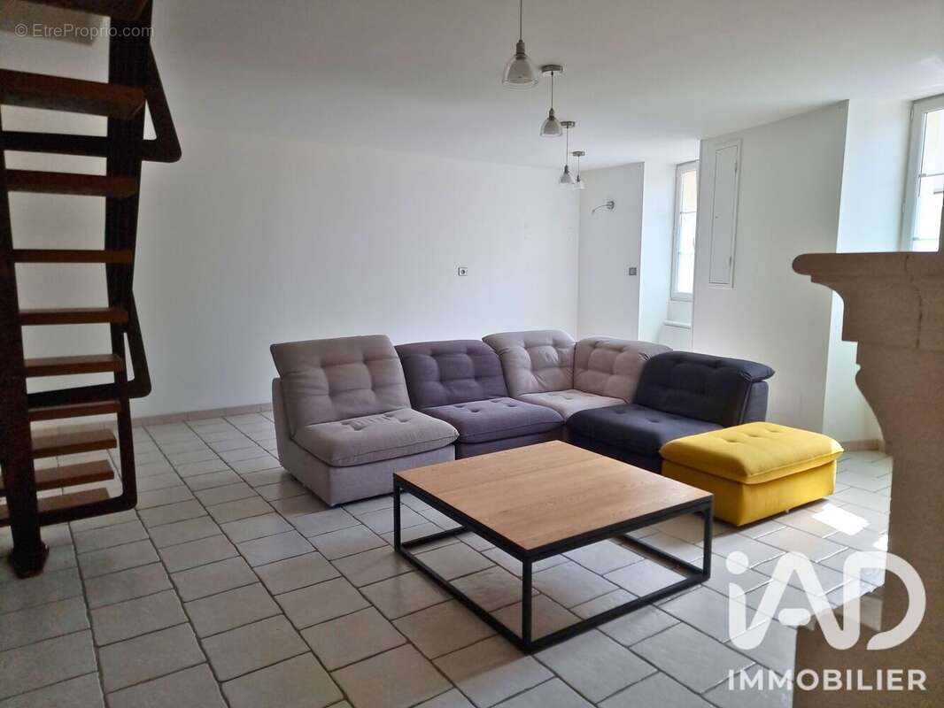 Maison 157 m² à Breuil-Magne  - photo 6