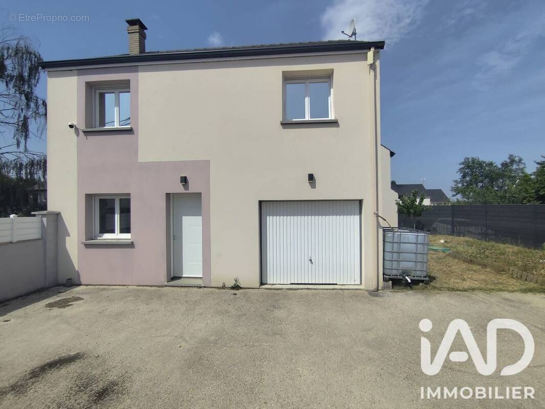Photo 1 - Maison à EVRY-GREGY-SUR-YERRE