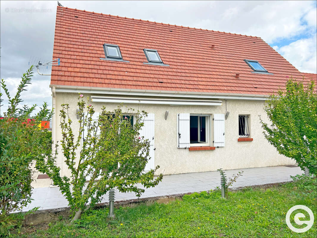 Maison à BRAY-SUR-SEINE
