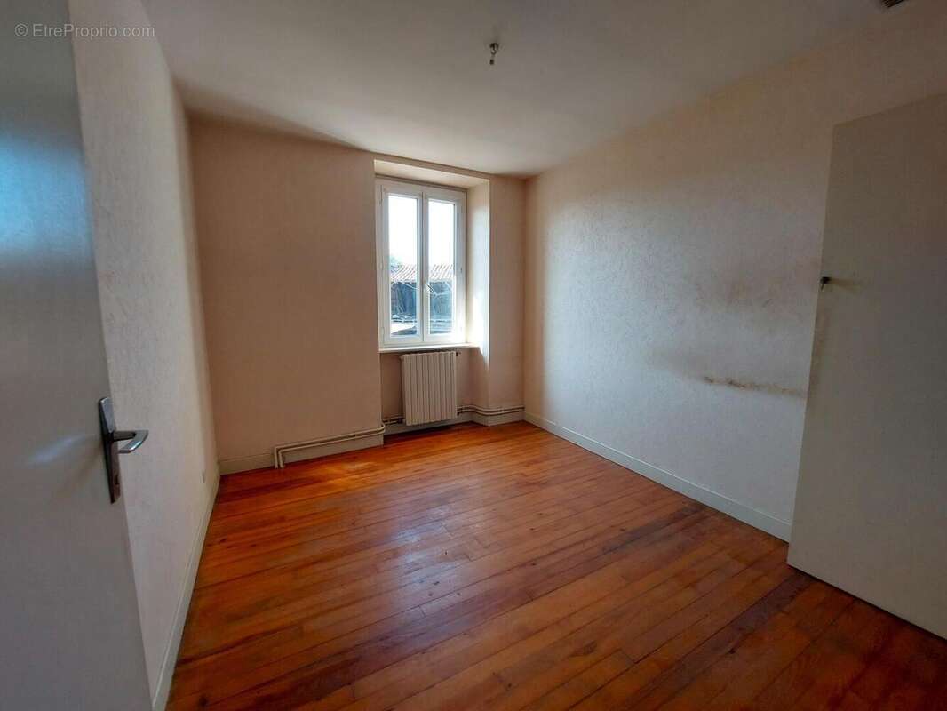 20250618103313 - Maison à SAINT-MARTORY