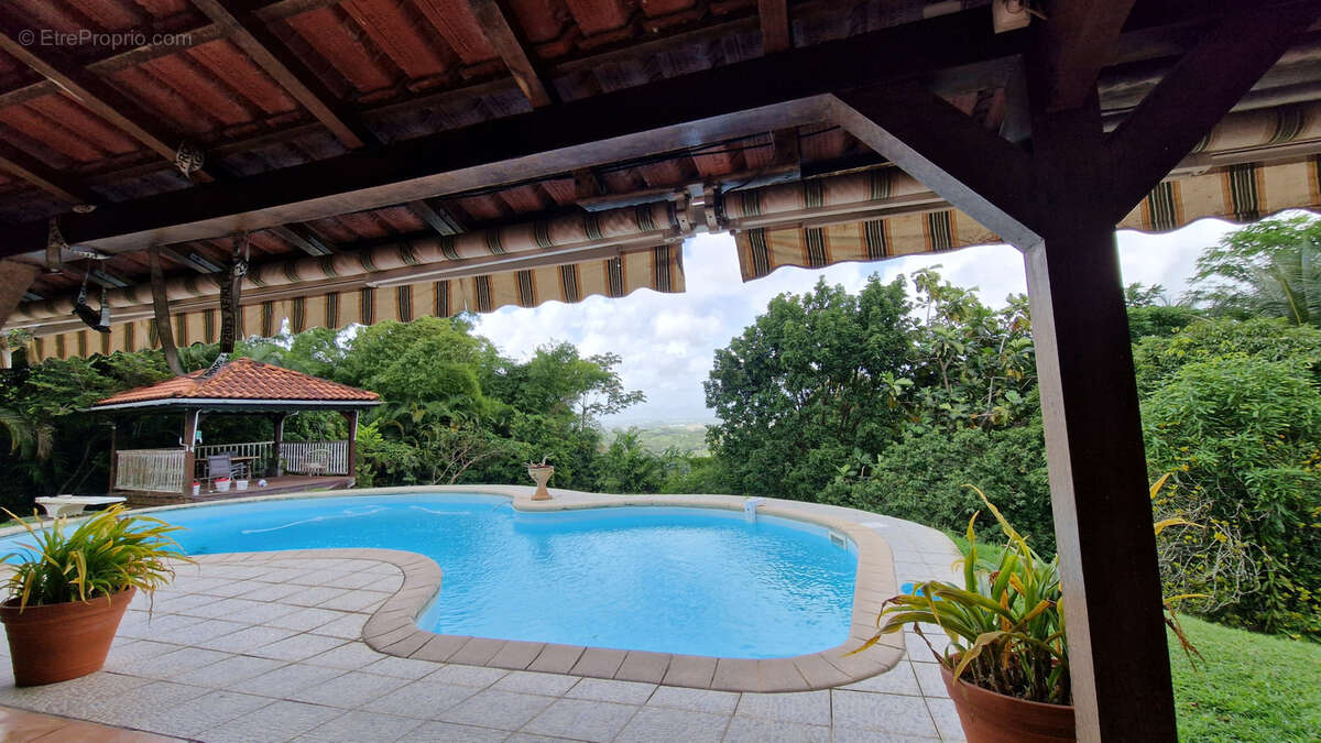 Maison à LE LAMENTIN