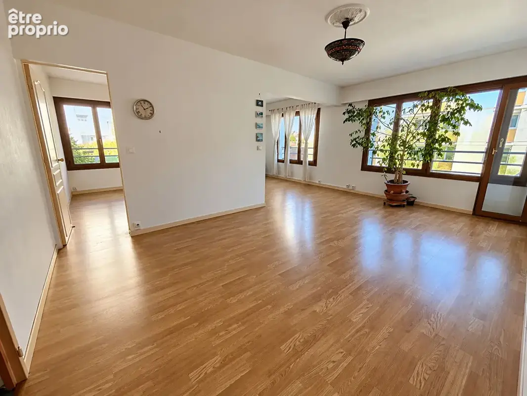 Merignac/Saint-Augustin - Appartement T4 92 m² avec loggia et balcon - photo 3