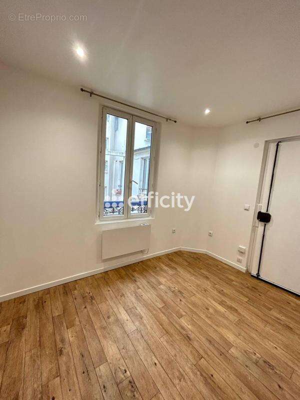 Appartement à PARIS-11E