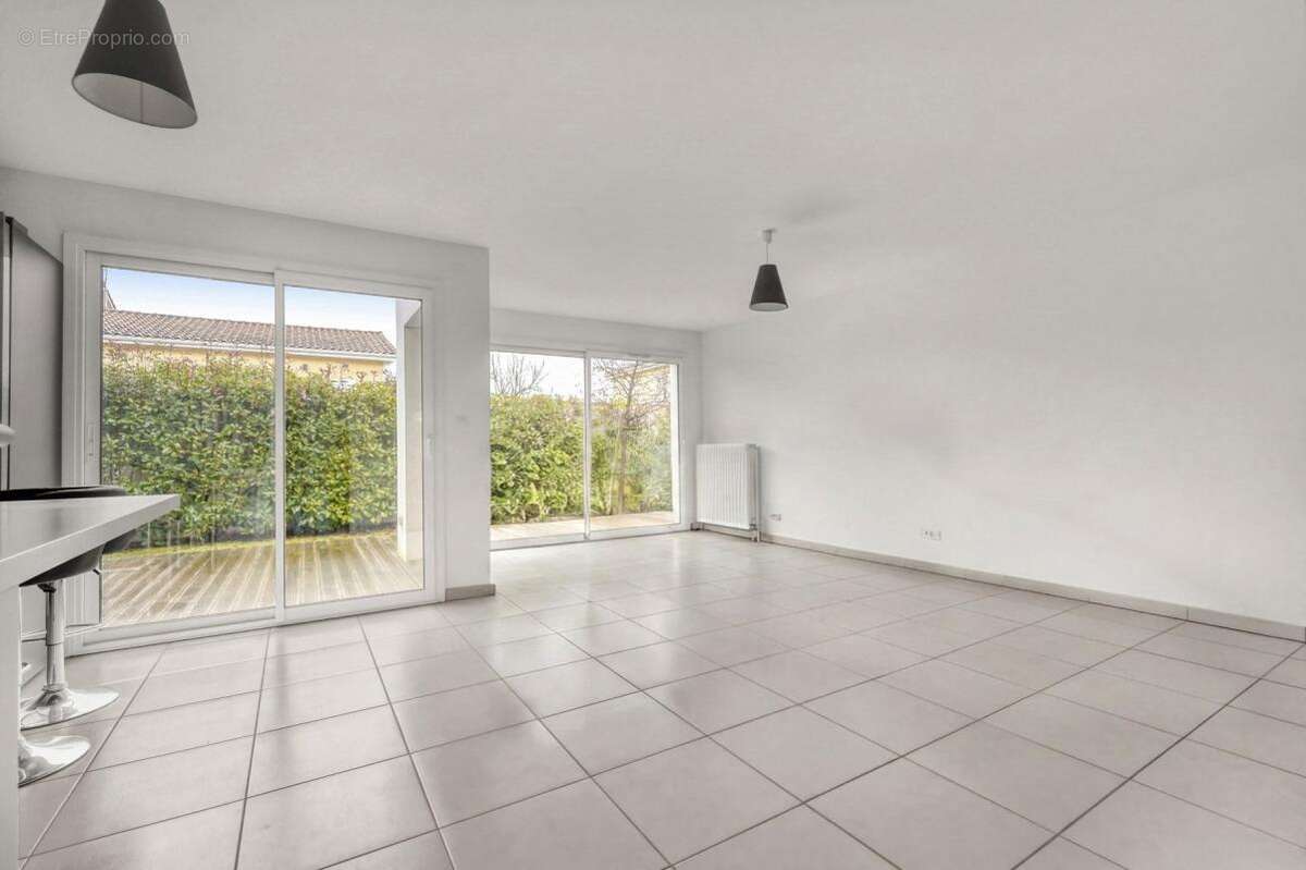 Maison contemporaine 2019 - 118 m² - t5 - saint-jory centre - photo 2