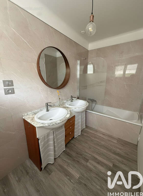 Maison 134 m² à Sainte-Luce-Sur-Loire  - photo 7