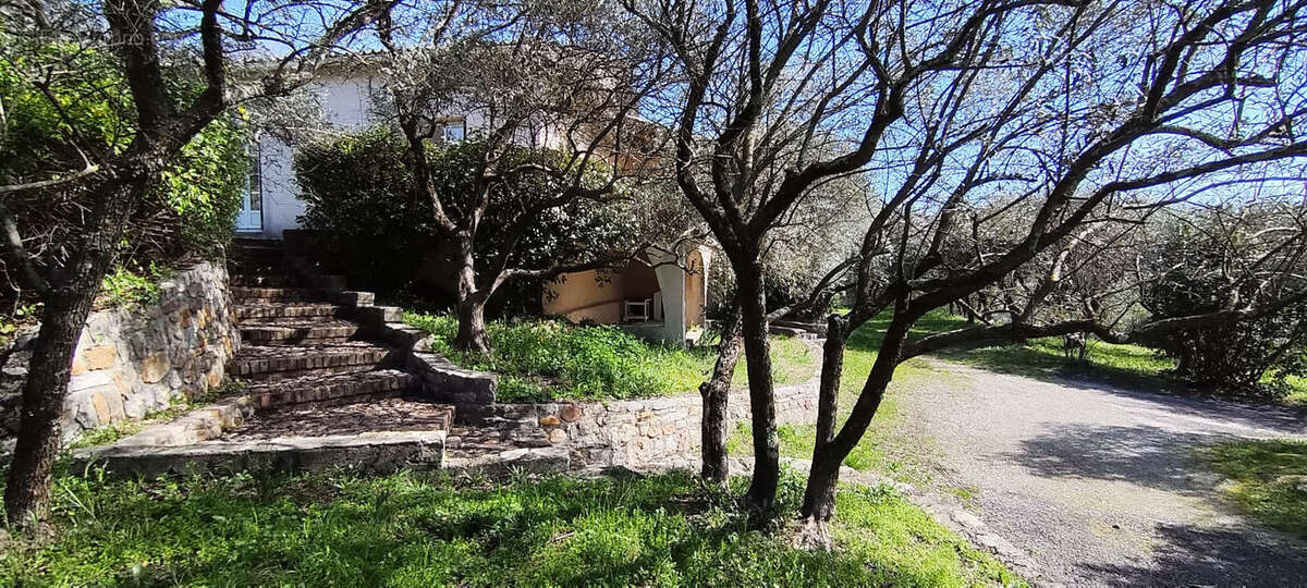 Maison à SAINT-CHRISTOL-LES-ALES
