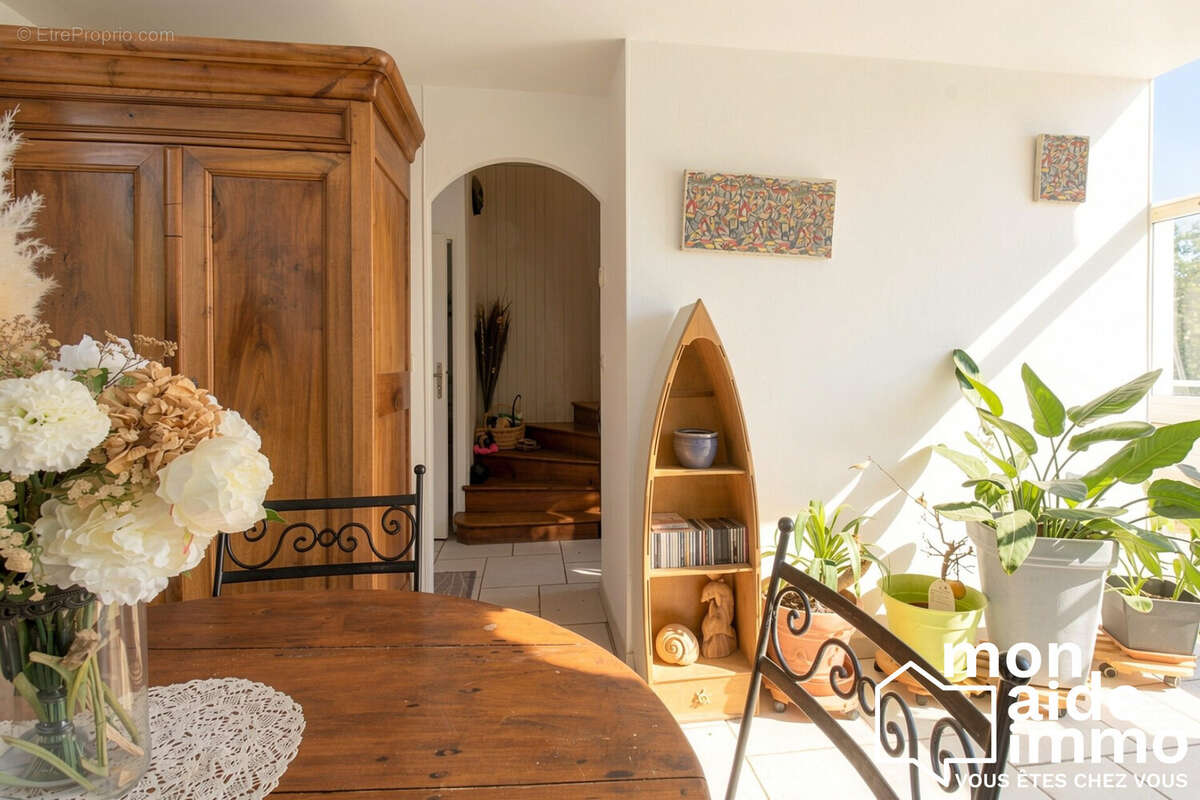 Maison 95 m² à La Rochelle  - photo 4