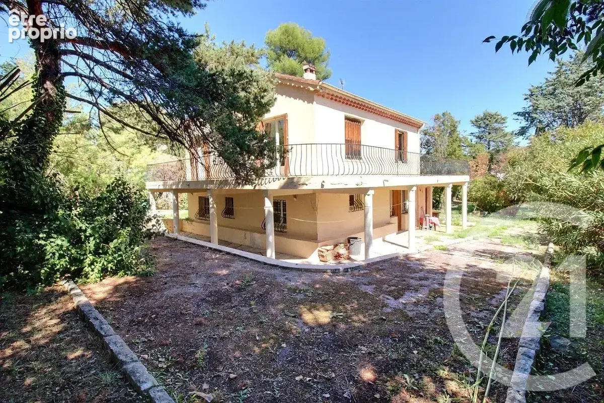 Photo Maison à Roquefort-Les-Pins au prix de 660 000€