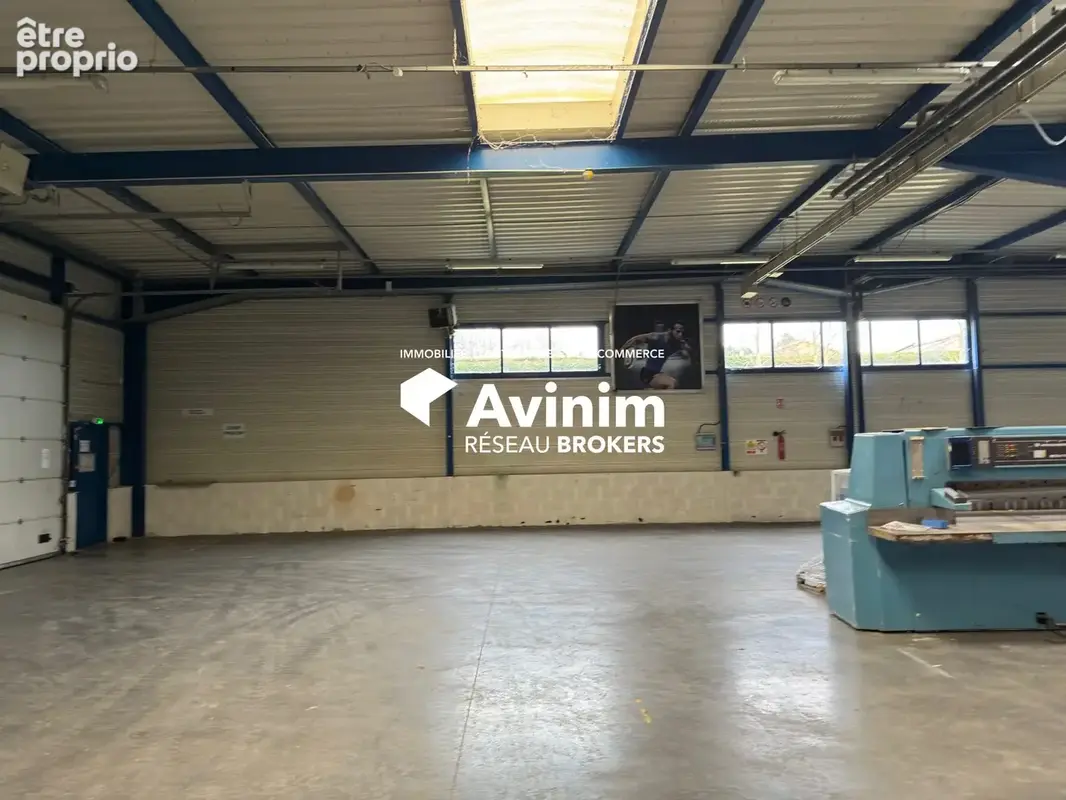 Commerce 1 323 m² à vendre à Saint-Clement-Les-Places (69930) - photo 4