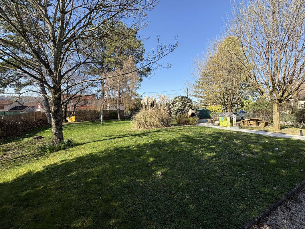 Maison à AMBERIEU-EN-BUGEY
