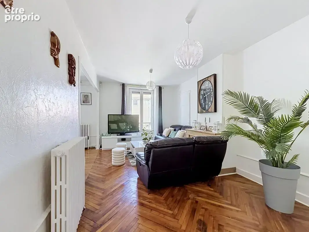 Appartement à GIVORS