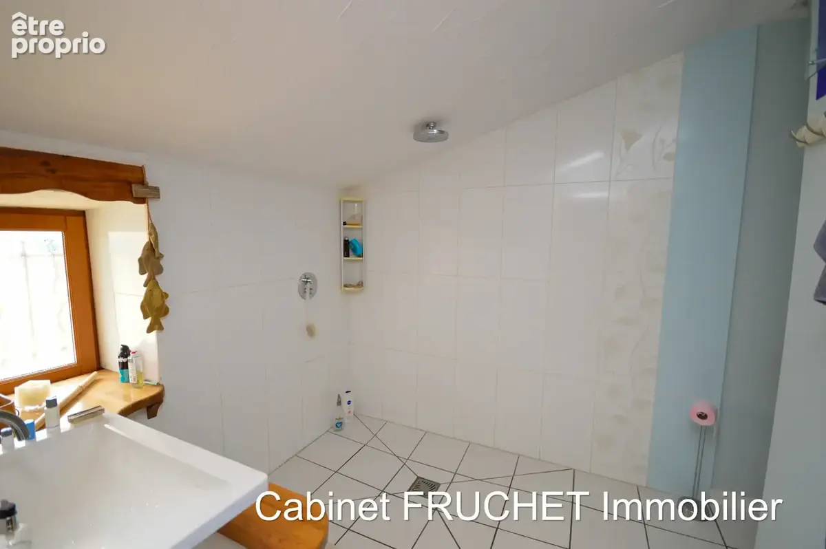 10 km de CHANTONNAY - Grande maison 4 chambres (ou 2 logements communiquants, maison + gîte) - photo 13
