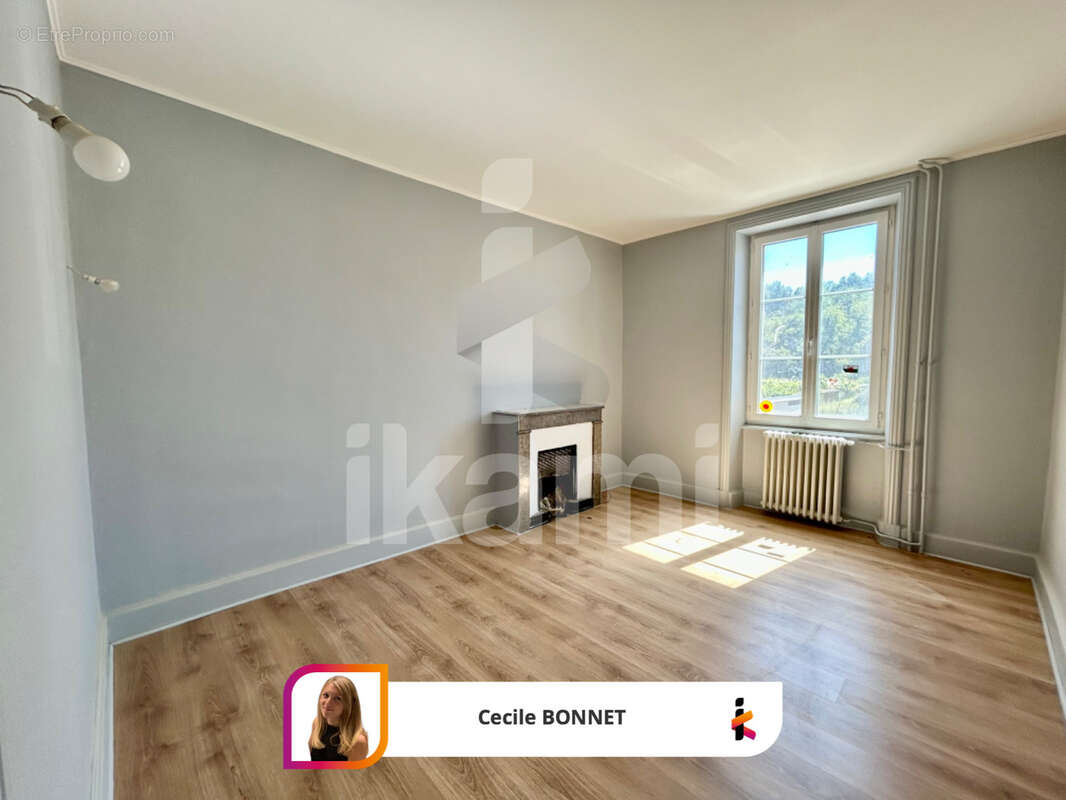 Maison à SAINT-SORLIN-EN-VALLOIRE