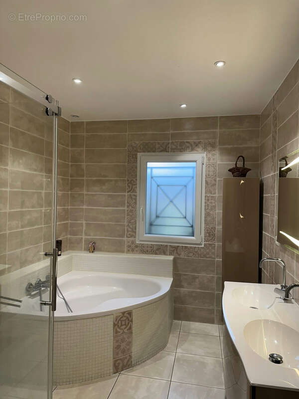Maison à COURSAC