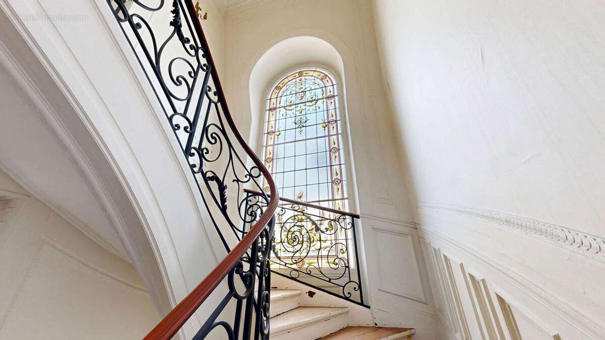 Maison à PARIS-16E