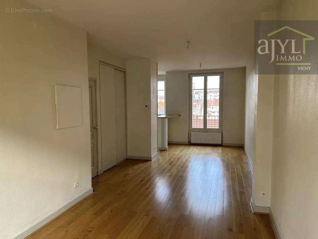 Appartement à VICHY