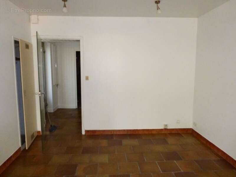 Appartement à RUELLE-SUR-TOUVRE