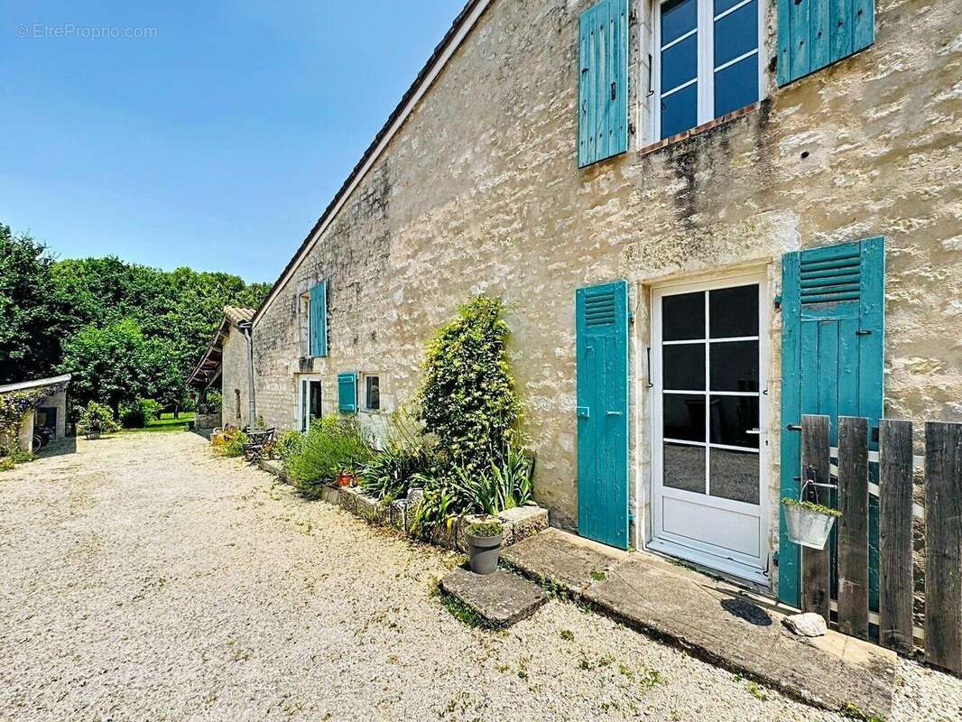 Photo 2 - Maison à NIORT