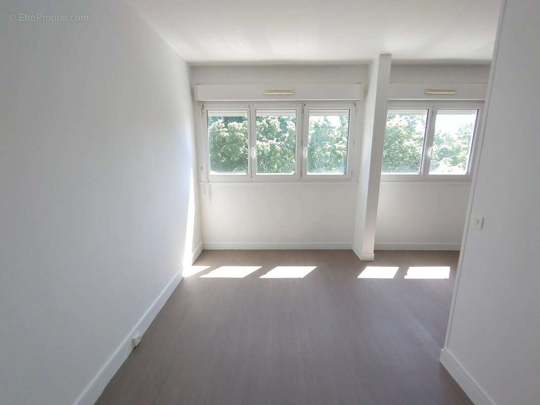 Appartement à AUBERGENVILLE