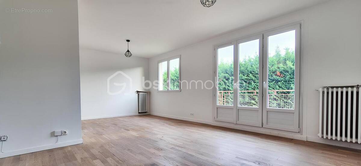 Appartement à EPINAY-SUR-ORGE