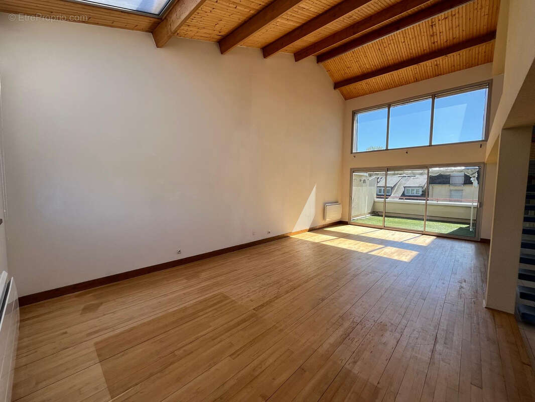 Appartement à ARGENTON-SUR-CREUSE