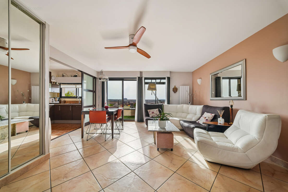 Appartement à SAVIGNY-SUR-ORGE