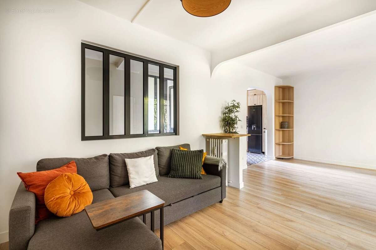 Appartement à PARIS-19E