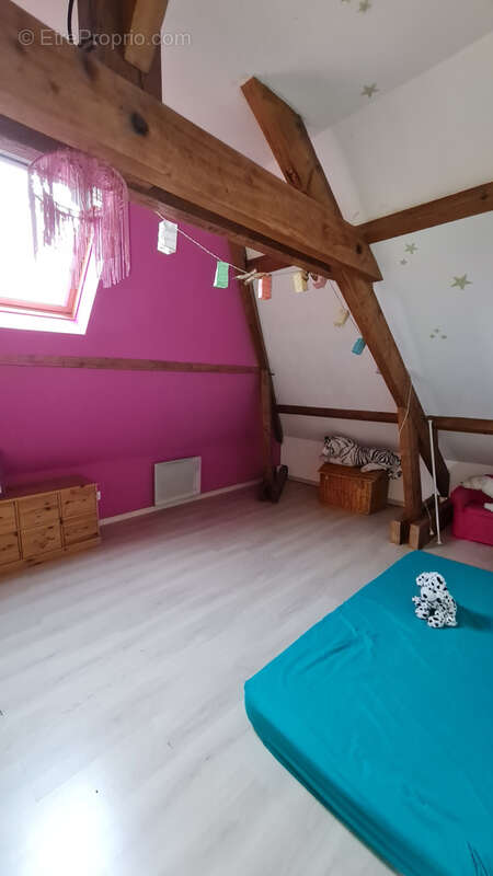 Maison à GOMETZ-LE-CHATEL