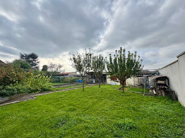 Maison à PARAY-VIEILLE-POSTE