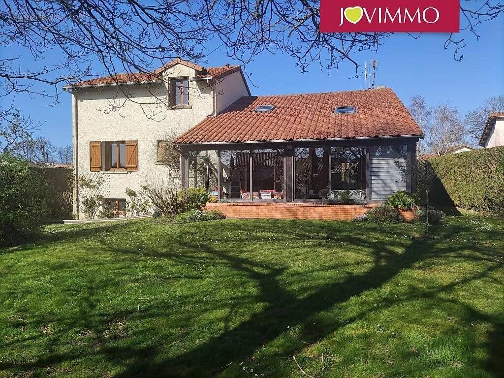 Maison à FONTAINE-LE-COMTE