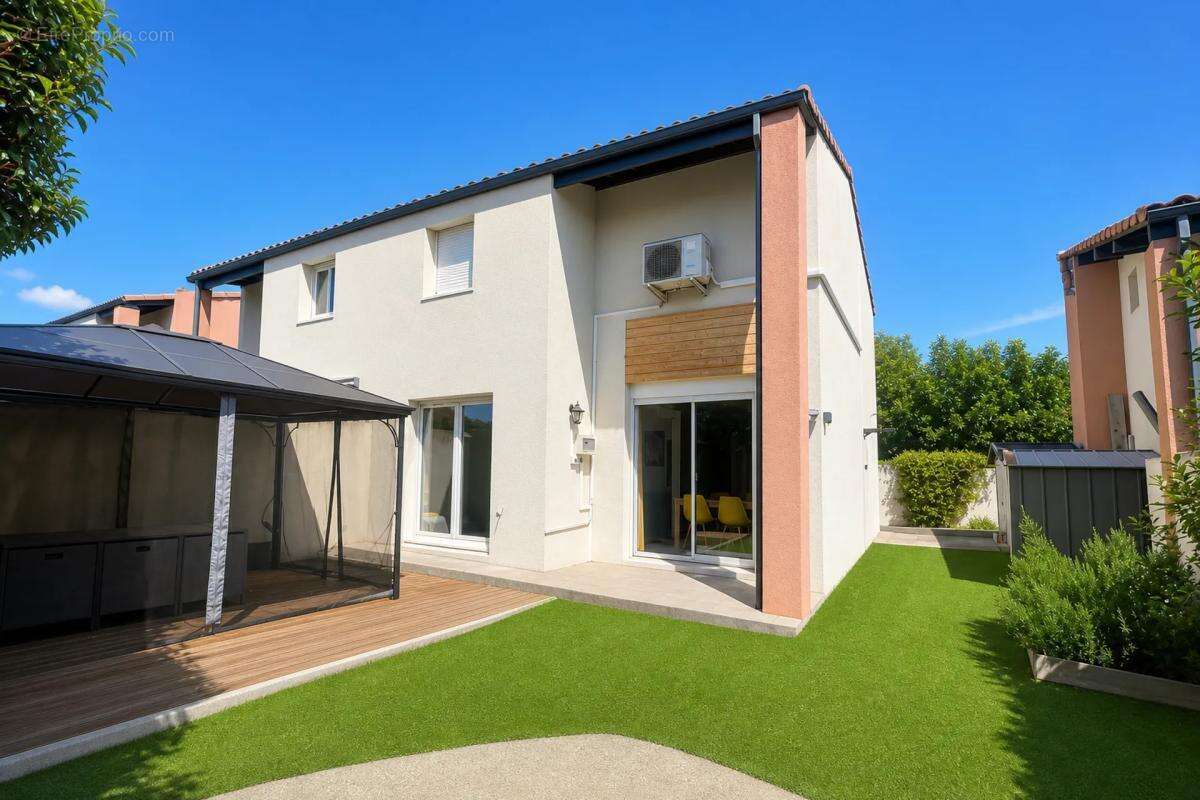Maison à NIMES