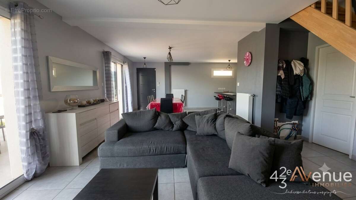 Maison à LA RICAMARIE