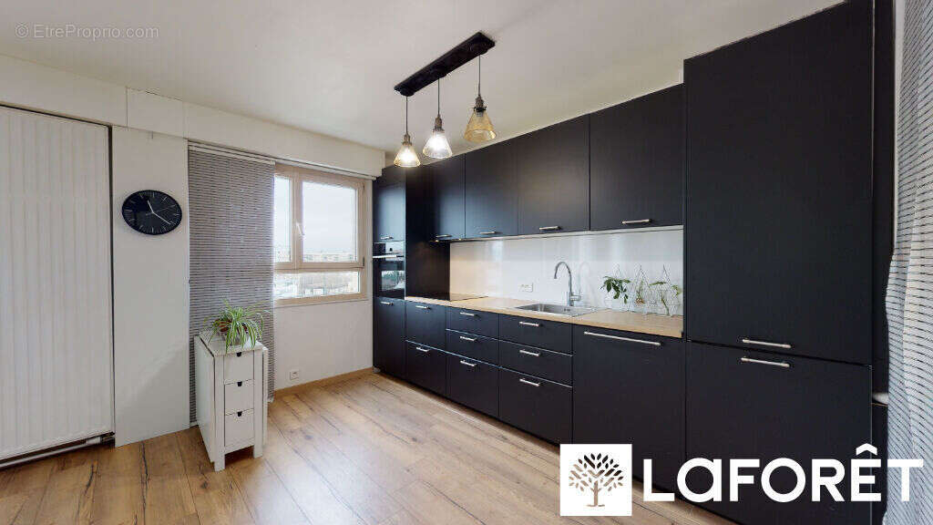 Appartement à NANTERRE