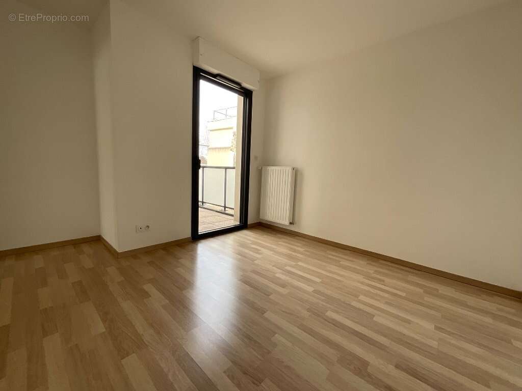 Appartement à SAINT-JUST-SAINT-RAMBERT