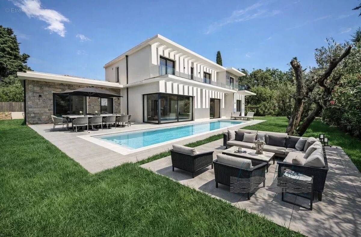 Maison à MOUGINS