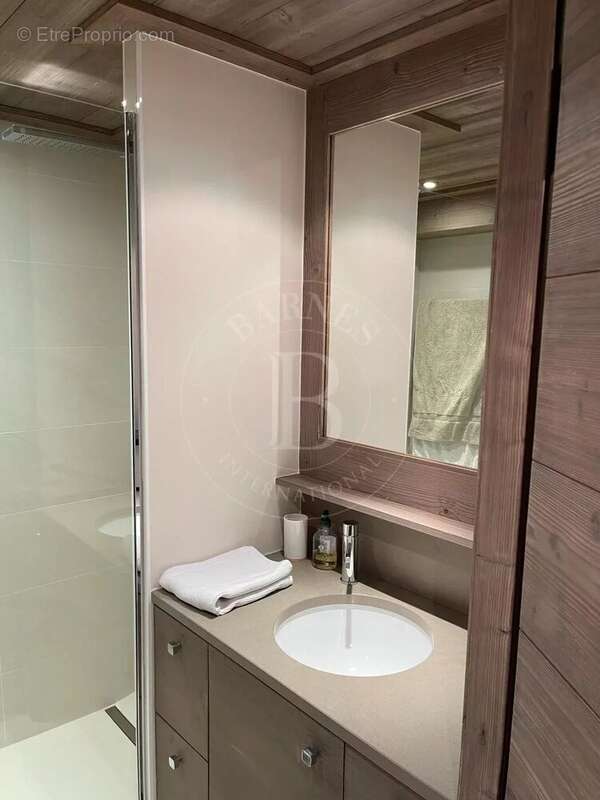 Appartement à LES ALLUES