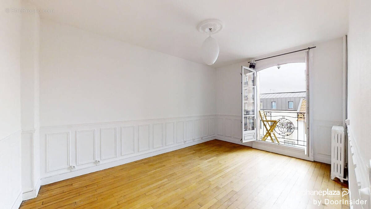 Appartement à LA GARENNE-COLOMBES